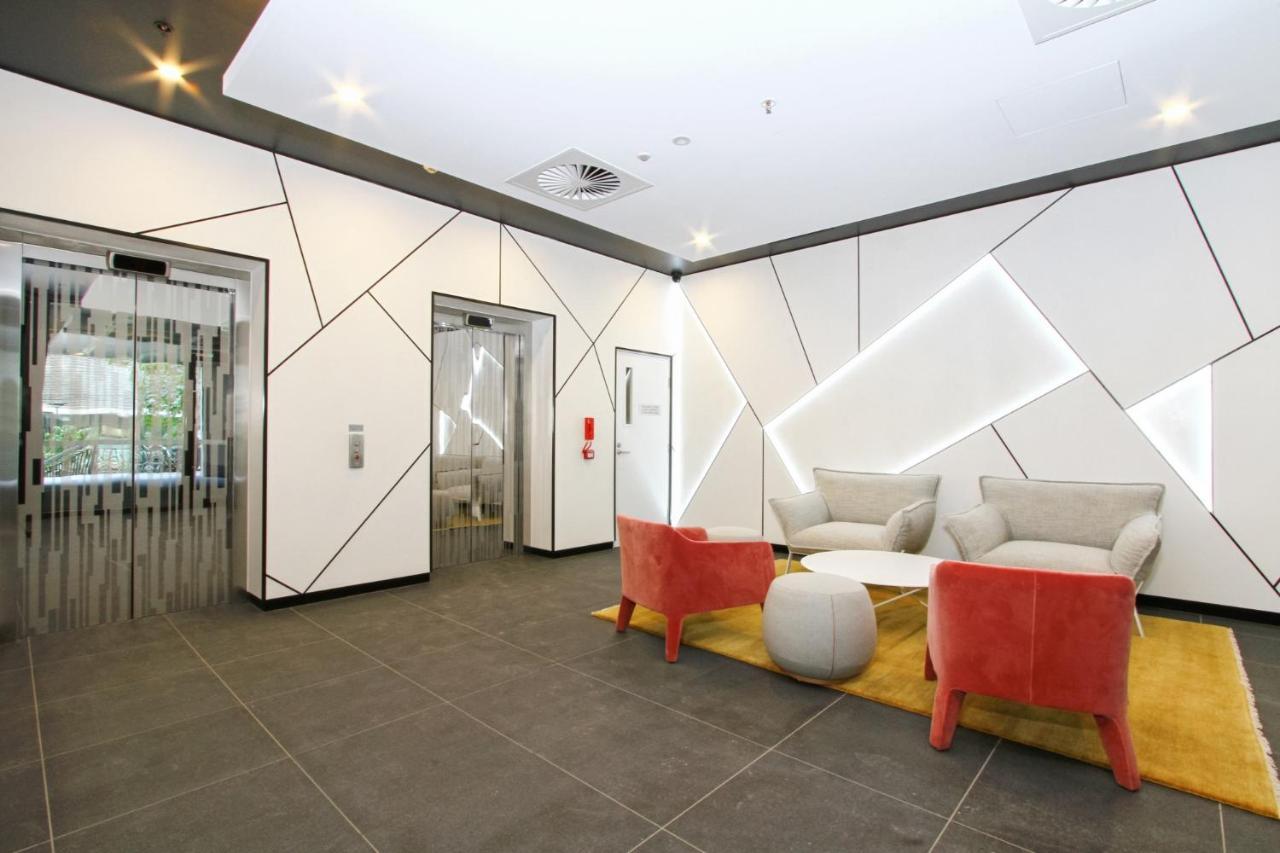 Cozy, Homely Cbr Central Apartment